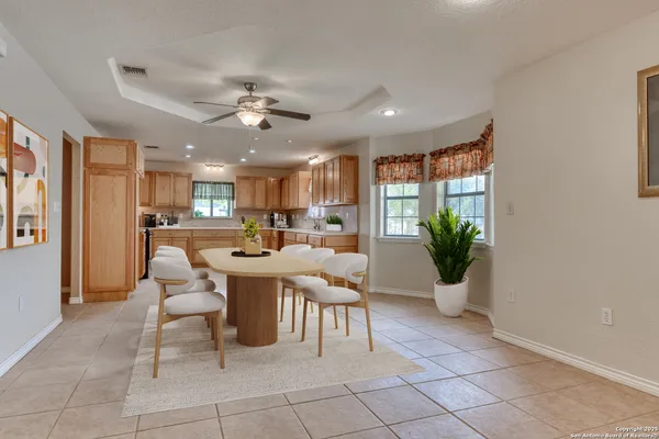 $288,000 | 1014 Avenue I, Poteet, TX 78065