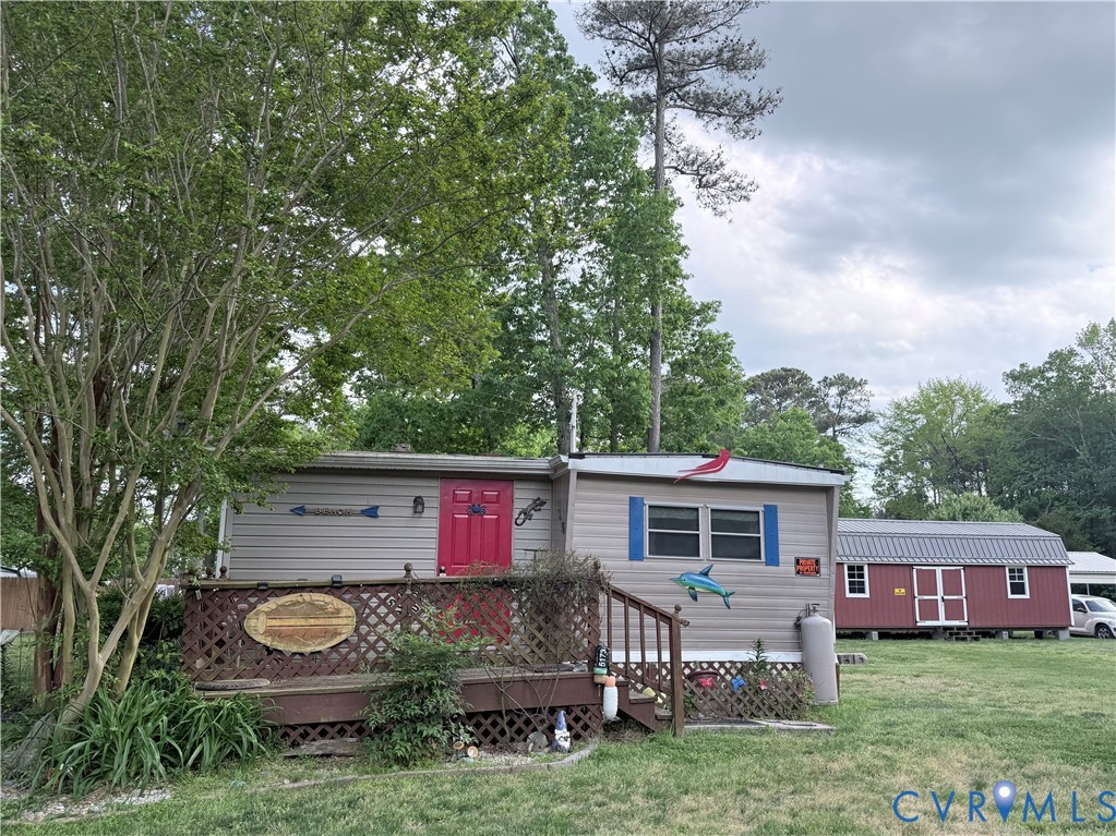 28 Lane Road Reedville, VA 22539 - Photo 2 of 7