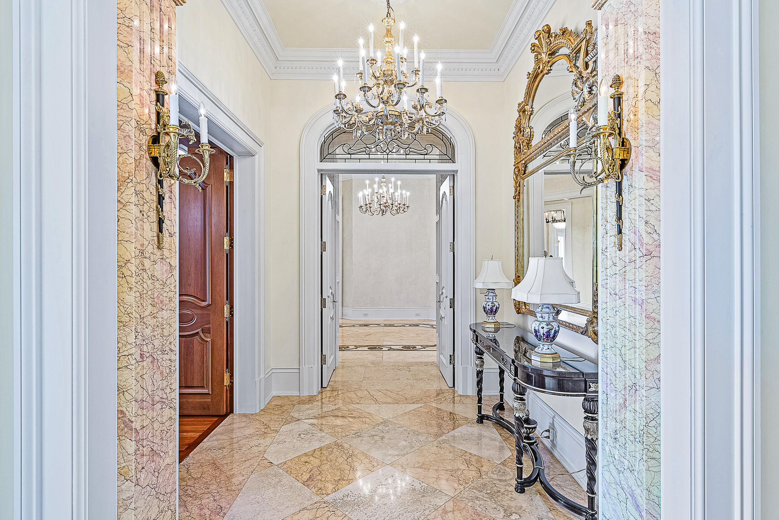 209 Commodore Drive Jupiter, FL 33477 - Photo 16 of 75 Primary Hallway