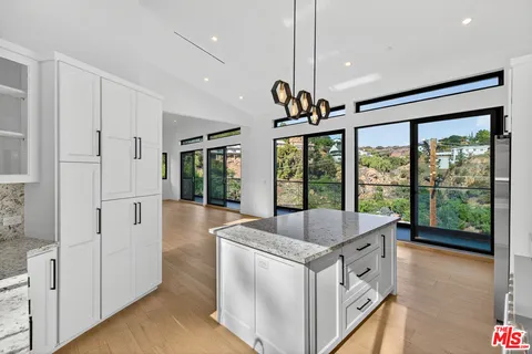 $1,374,999 | 8366 Hillcroft Drive, West Hills, CA 91304