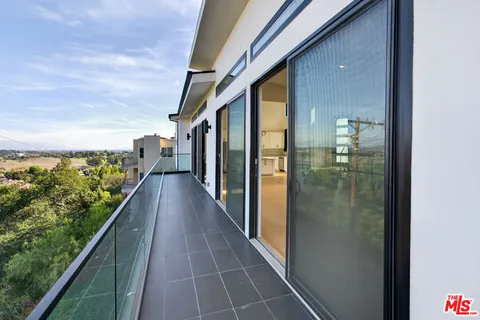 $1,374,999 | 8366 Hillcroft Drive, West Hills, CA 91304