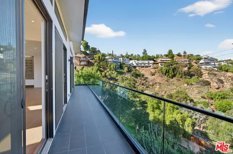 $1,374,999 | 8366 Hillcroft Drive, West Hills, CA 91304