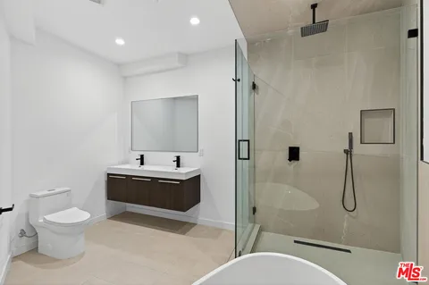$1,374,999 | 8366 Hillcroft Drive, West Hills, CA 91304