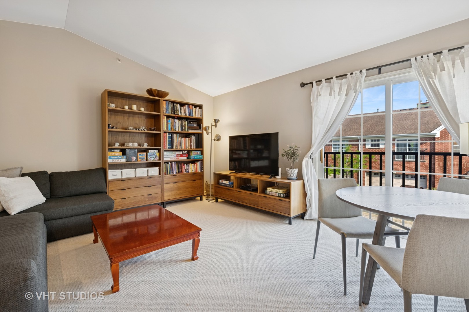 1007 Enfield Drive, Unit 1007 Northbrook, IL 60062 - Photo 5 of 13