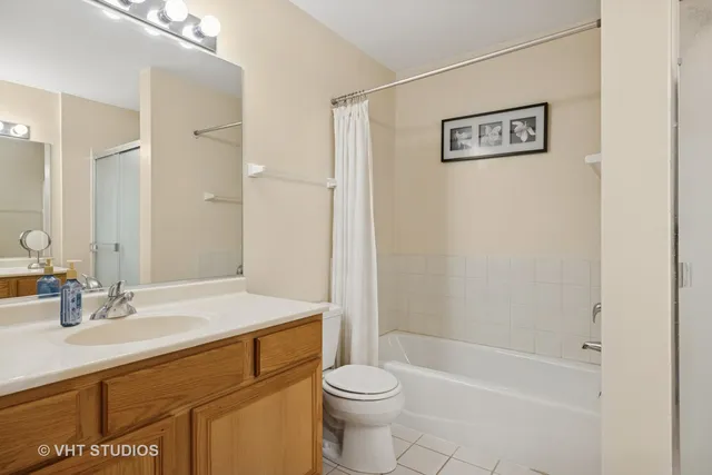 $389,000 | 1007 Enfield Drive, Unit 1007, Northbrook, IL 60062