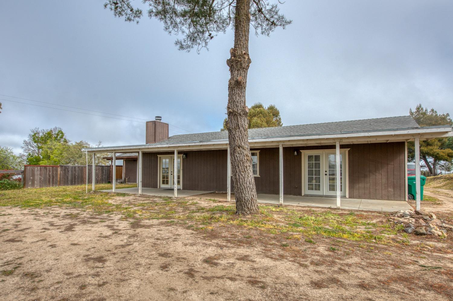 8326 Rabbit Hollow Place Paso Robles, CA 93446 - Photo 8 of 61 Gallery Image 8