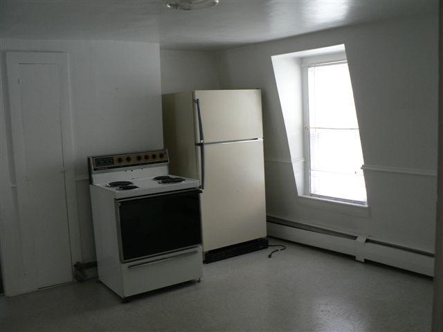 64 Prospect Street Biddeford, ME 04005 - Photo 2 of 9 2