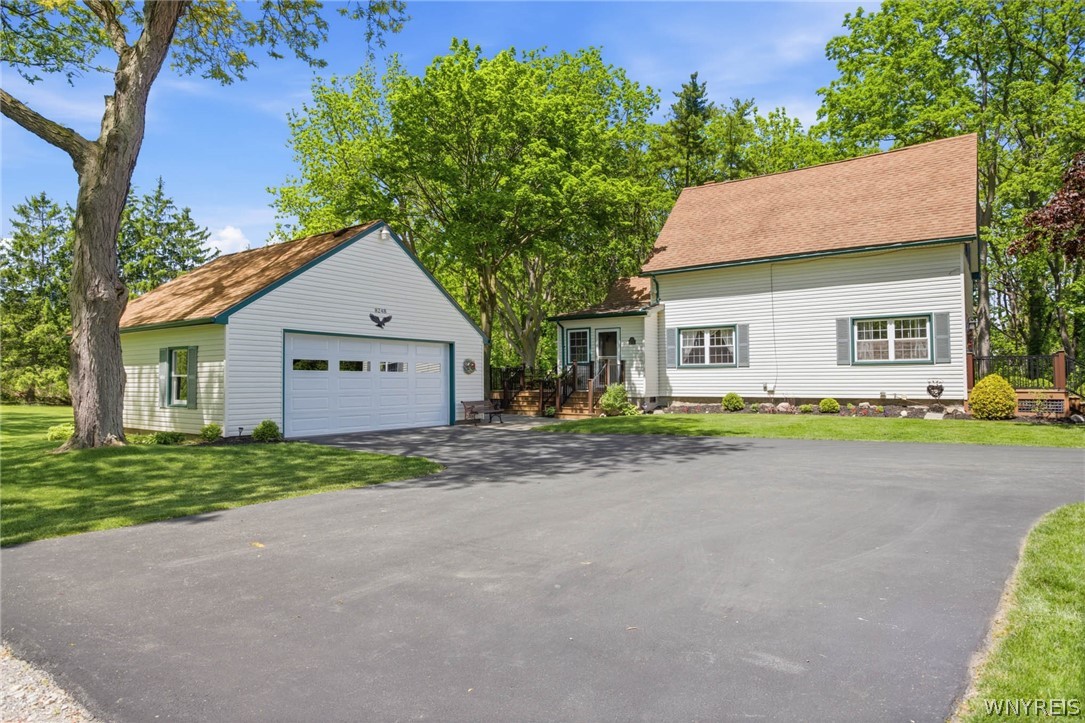 8248 Lewiston Road Batavia, NY 14020 - Photo 4 of 38