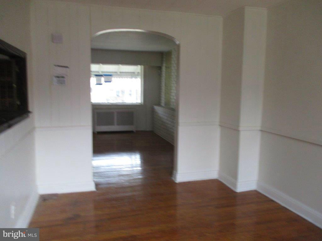 904 Kevin Road Baltimore, MD 21229 - Photo 5 of 12 Dining Room