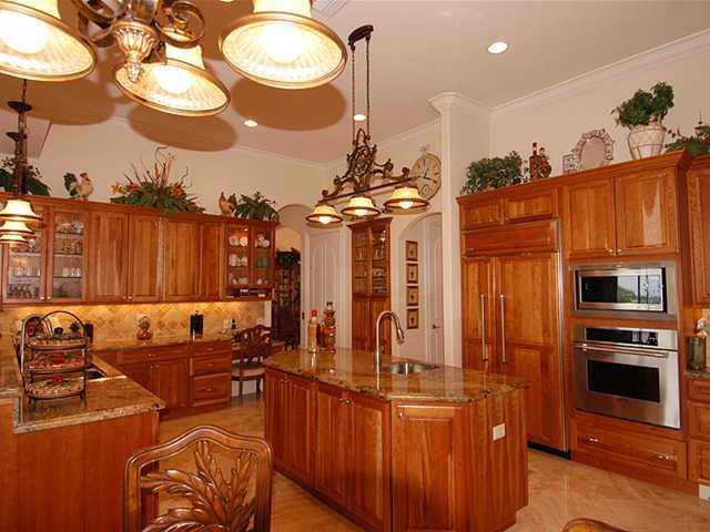 705 Southeast Riverside Drive Stuart, FL 34994 - Photo 16 of 24