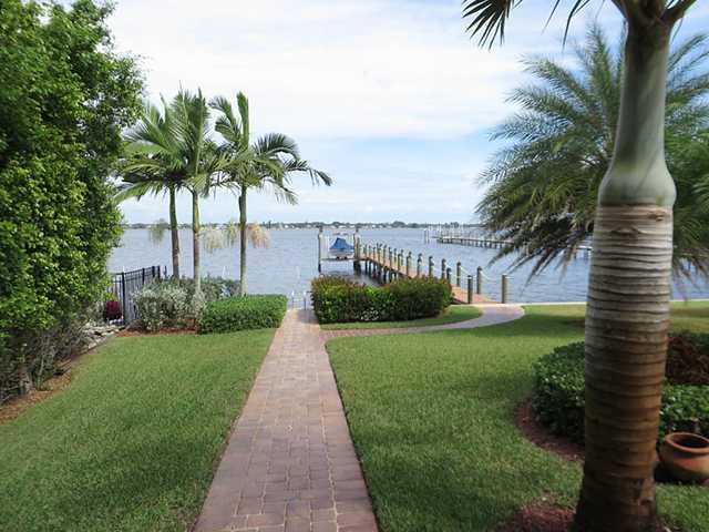 705 Southeast Riverside Drive Stuart, FL 34994 - Photo 9 of 24