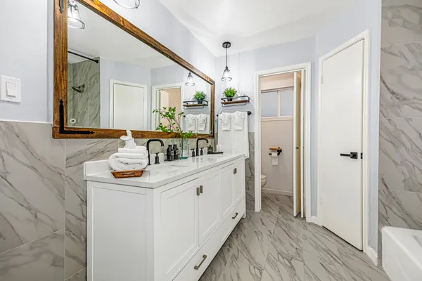 $2,400 | 13330 Trompilla Lane, Houston, TX 77083