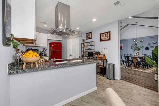 $2,600 | 13330 Trompilla Lane, Houston, TX 77083