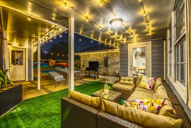 $2,600 | 13330 Trompilla Lane, Houston, TX 77083