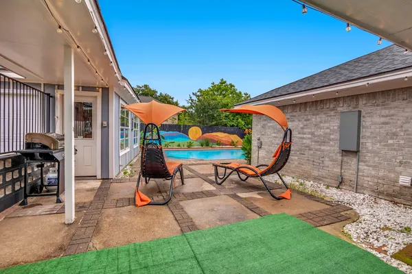 $2,400 | 13330 Trompilla Lane, Houston, TX 77083