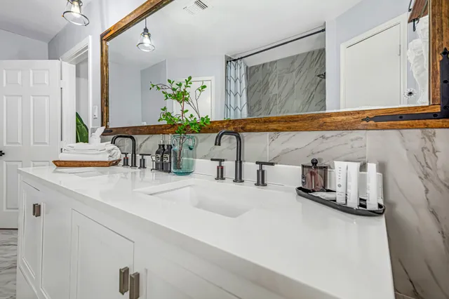 $2,600 | 13330 Trompilla Lane, Houston, TX 77083