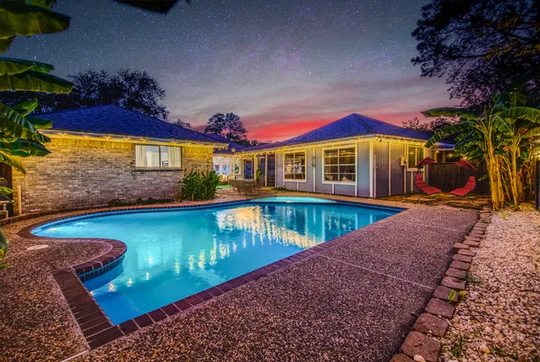$2,400 | 13330 Trompilla Lane, Houston, TX 77083
