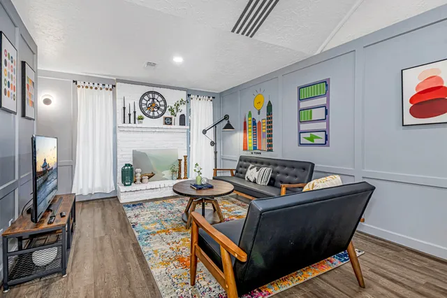 $2,600 | 13330 Trompilla Lane, Houston, TX 77083