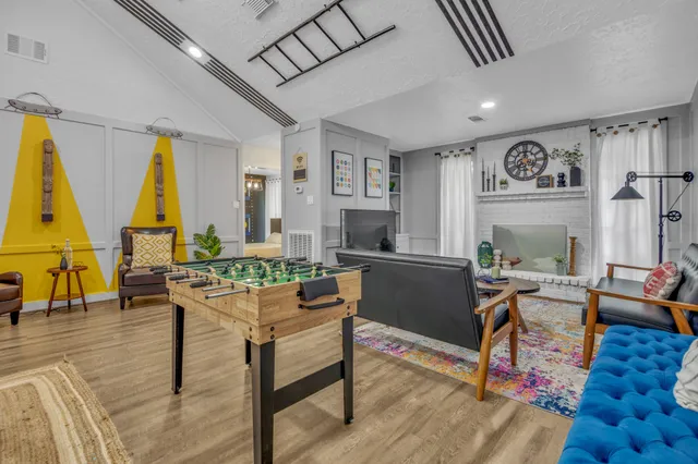 $2,600 | 13330 Trompilla Lane, Houston, TX 77083