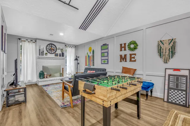 $2,600 | 13330 Trompilla Lane, Houston, TX 77083