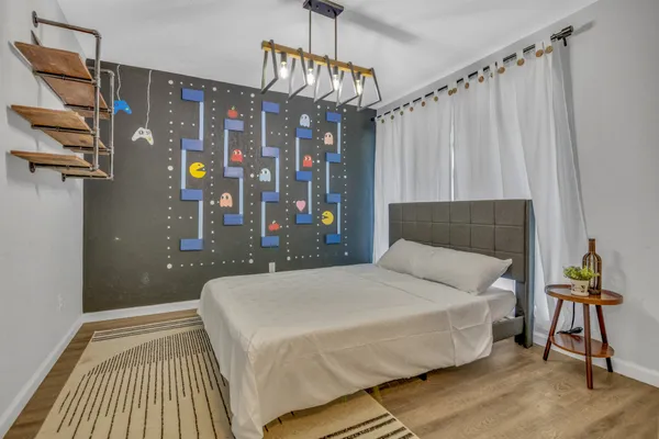 $2,400 | 13330 Trompilla Lane, Houston, TX 77083