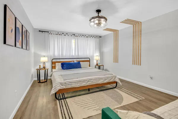 $2,400 | 13330 Trompilla Lane, Houston, TX 77083