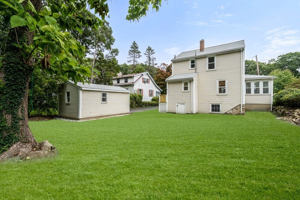 26 Pierce Road Weymouth, MA 02188 - Photo 4 of 28 Gallery Image 4