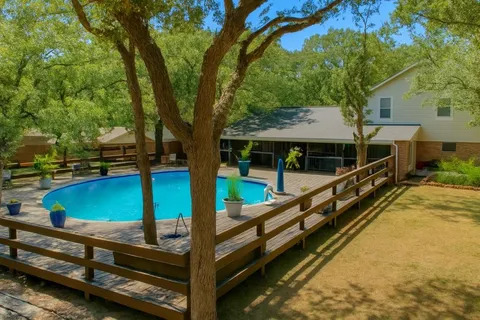 $420,000 | 1004 Shady Oaks Drive West, Bridgeport, TX 76426