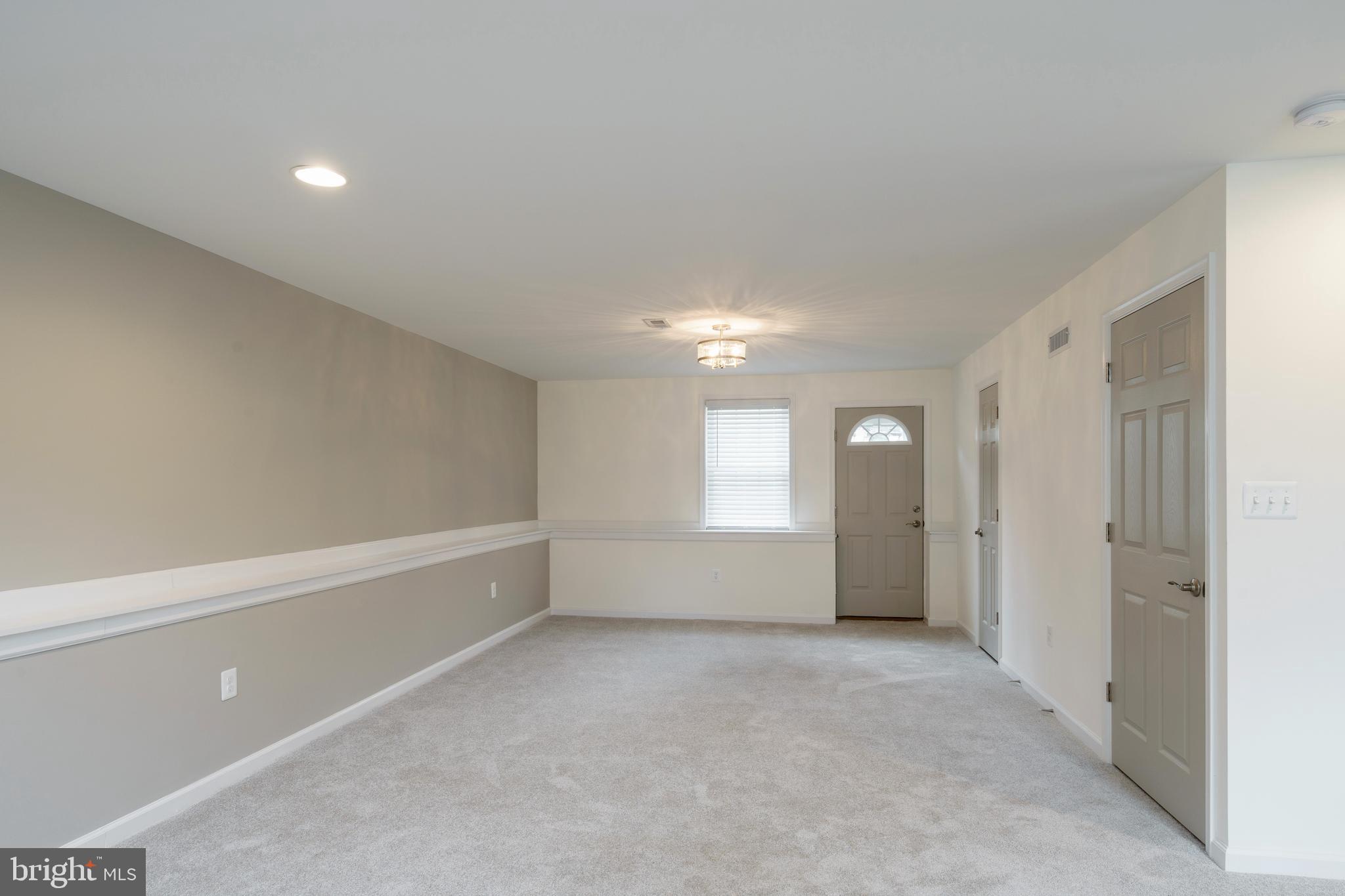8307 Falcon Point Street Laurel, MD 20708 - Photo 19 of 27 Family room