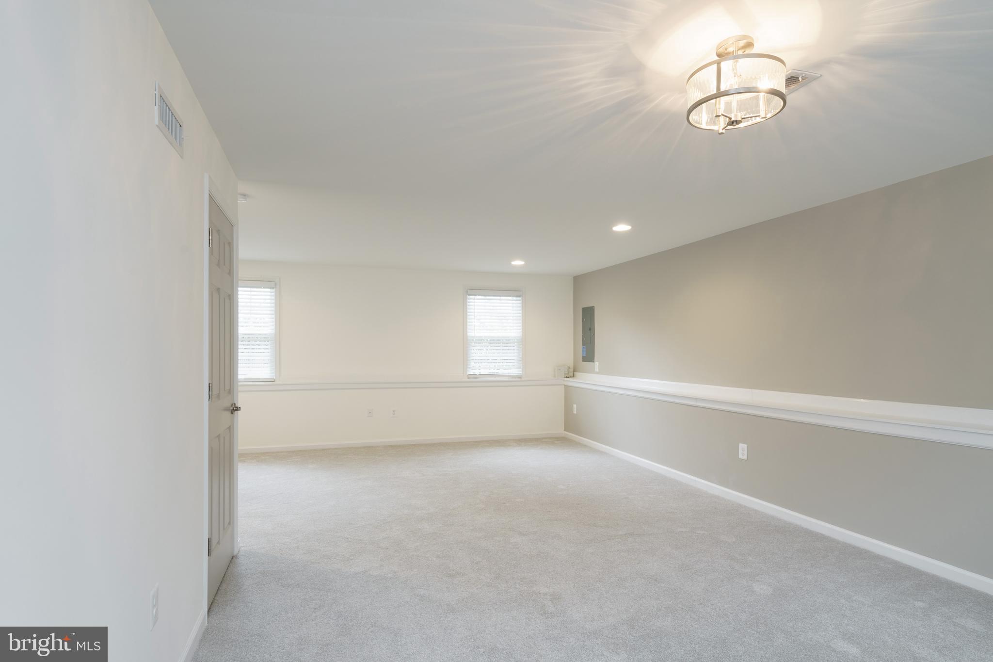 8307 Falcon Point Street Laurel, MD 20708 - Photo 22 of 27 Family Room