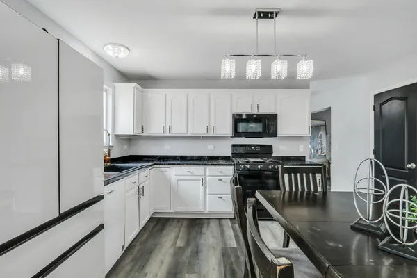 $445,000 | 3801 Phillip Drive, Zion, IL 60099