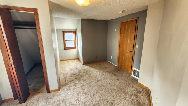 $190,000 | 511 11th Street North, Moorhead, MN 56560