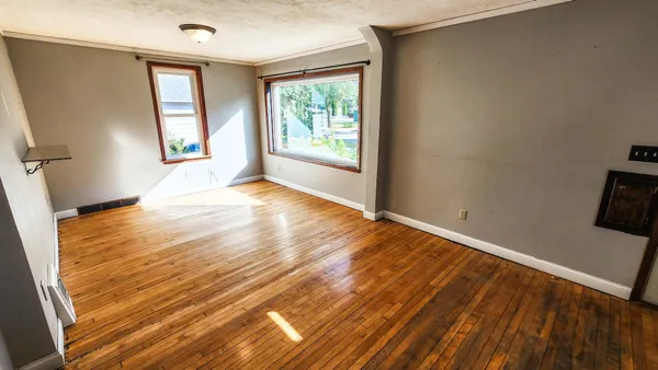 $190,000 | 511 11th Street North, Moorhead, MN 56560