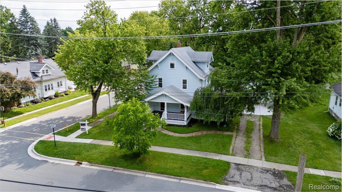 438 North Bailey Street Romeo, MI 48065 - Photo 29 of 32 29-Exterior Front.jpg