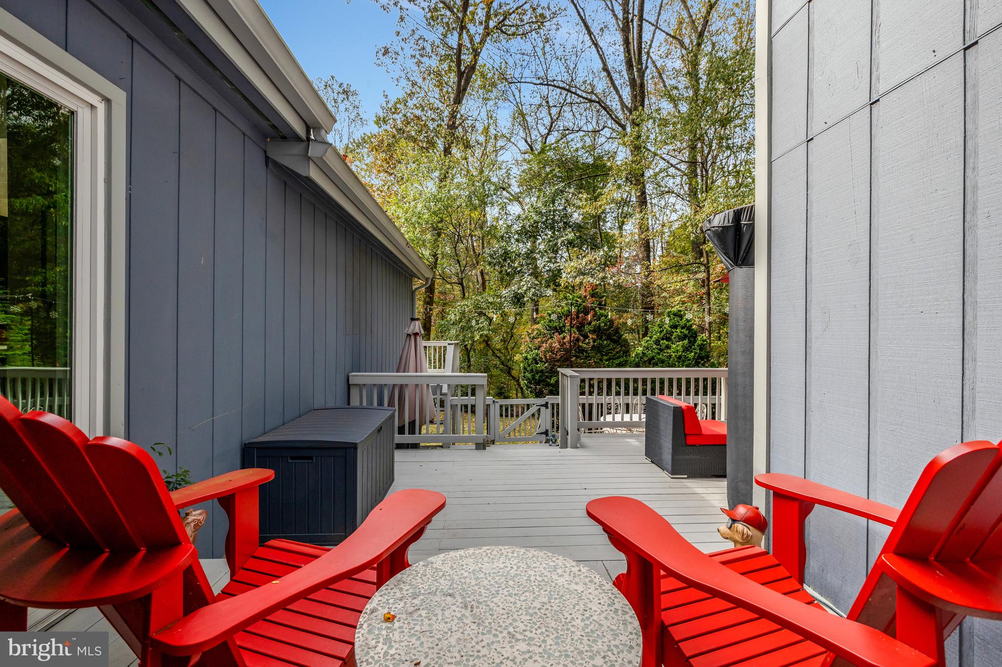 526 Springvale Road Great Falls, VA 22066 - Photo 47 of 55 a outdoor space with patio furniture