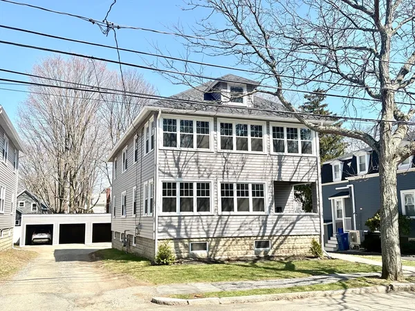 $2,500 | 6 Walnut Street, Unit 2, Wakefield, MA 01880