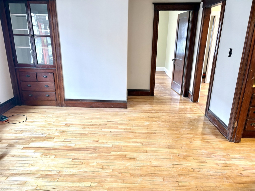 6 Walnut Street, Unit 2 Wakefield, MA 01880 - Photo 9 of 12