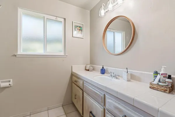$450,000 | 1741 Robinwood Avenue, Clovis, CA 93611