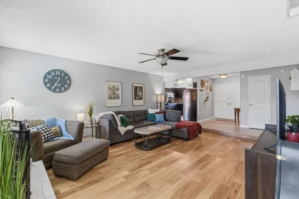 $450,000 | 1741 Robinwood Avenue, Clovis, CA 93611