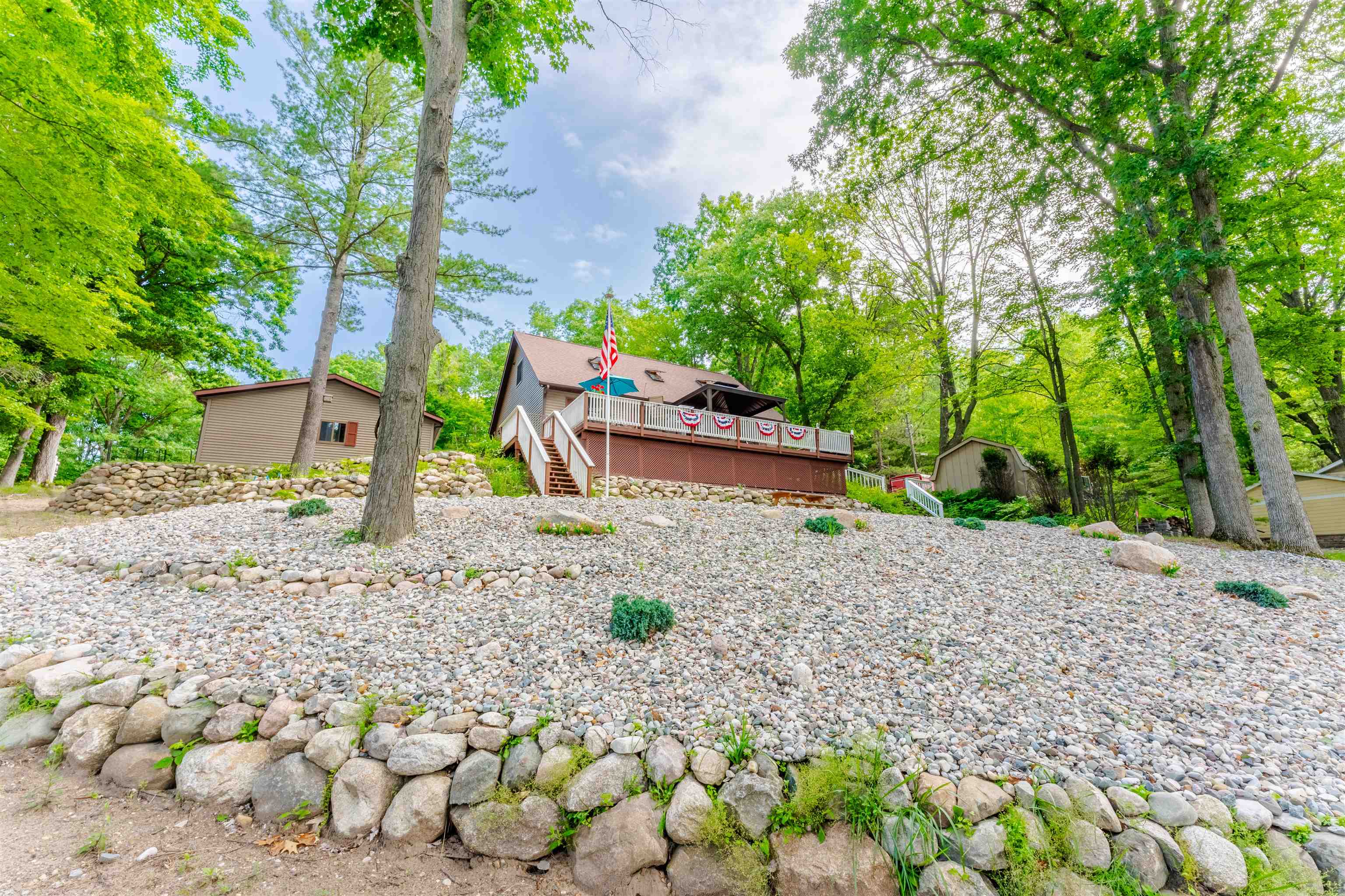 2480 Chandler Road Traverse City, MI 49696 - Photo 34 of 38 1936252-47172eb7-62d4-4774-b65b-7f18cd0029af.JPG