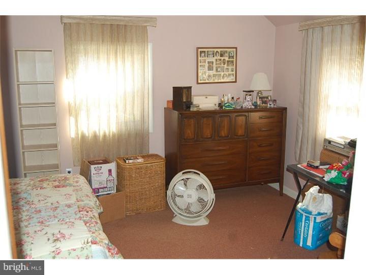 212 Hibbert Road North Wales, PA 19454 - Photo 8 of 13 Gallery Image 8