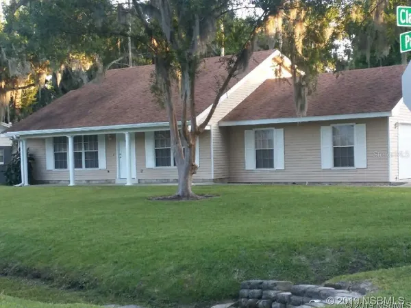 $2,500 | 572 Palm Drive, New Smyrna Beach, FL 32168
