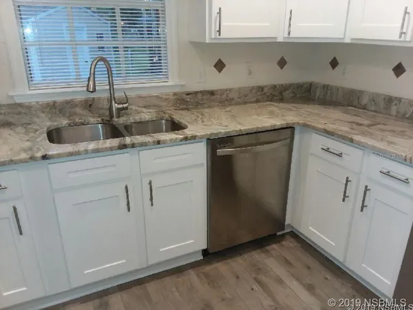 $2,500 | 572 Palm Drive, New Smyrna Beach, FL 32168