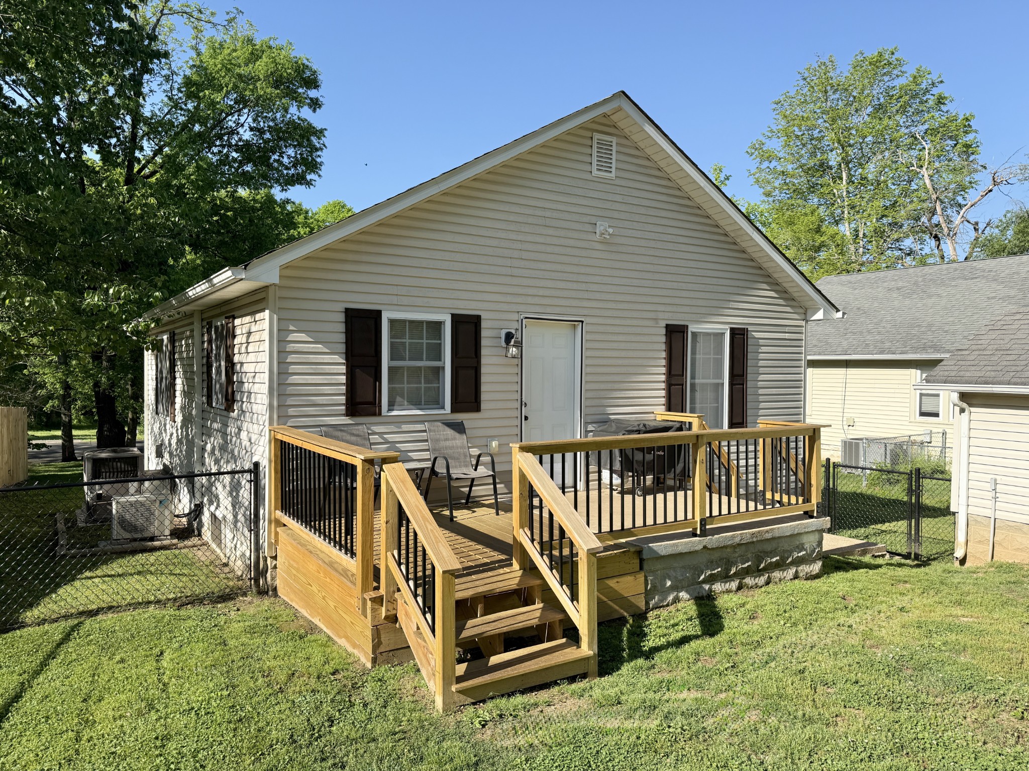 413 West 5th Street Dickson, TN 37055 - Photo 5 of 19