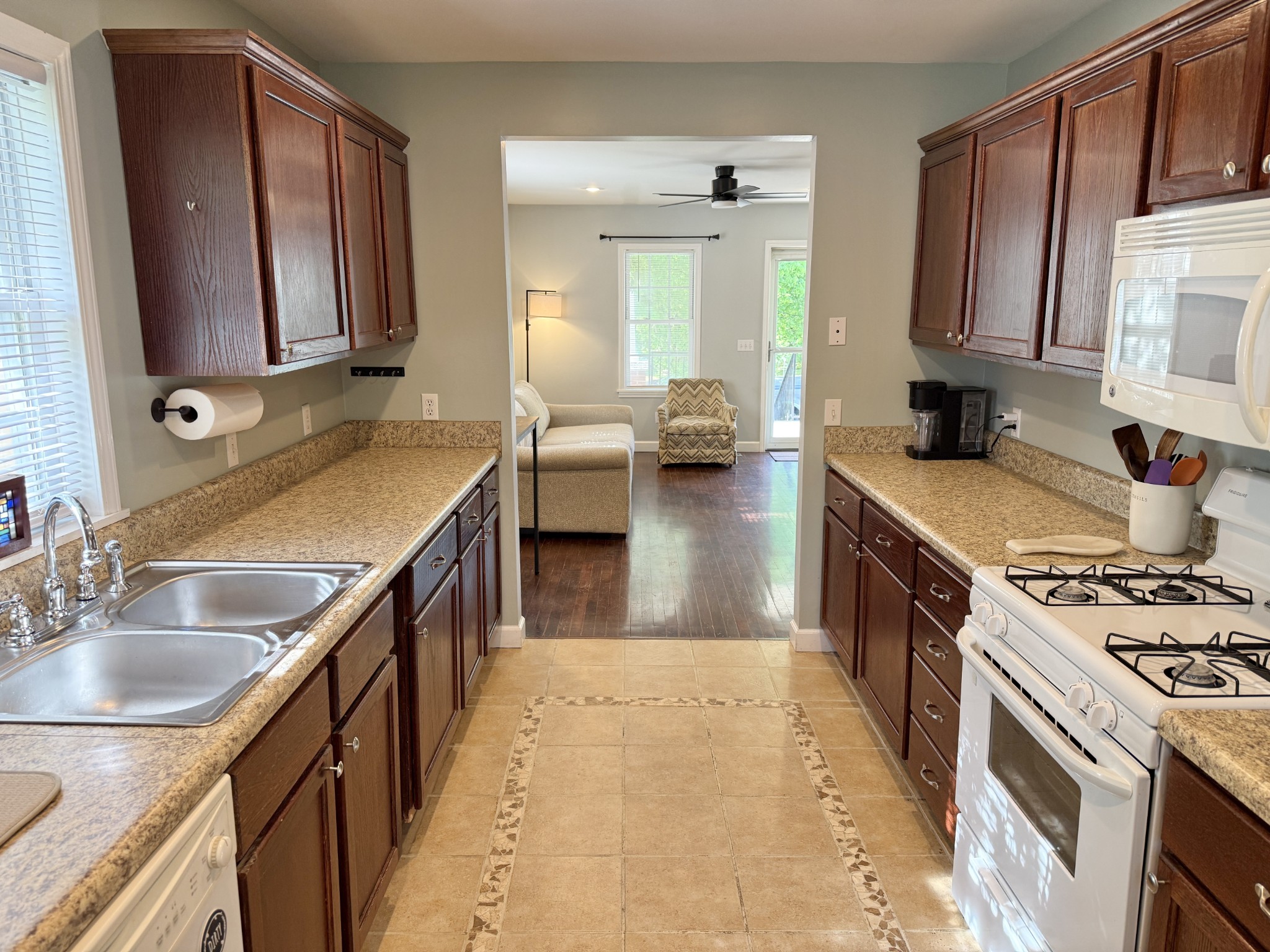 413 West 5th Street Dickson, TN 37055 - Photo 9 of 19