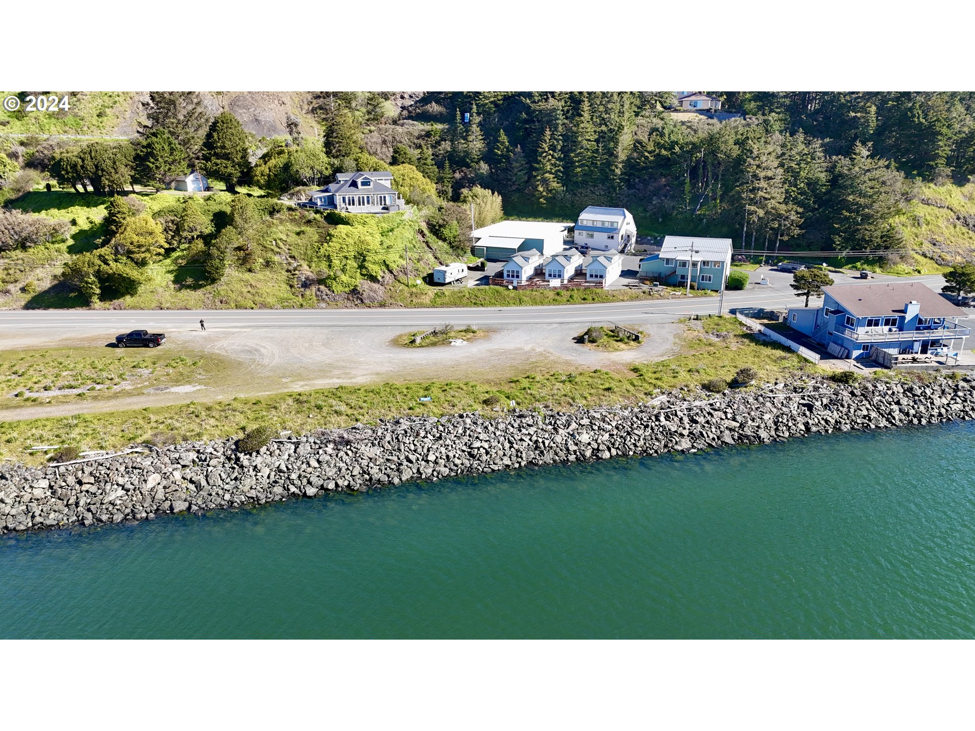 Wedderburn Loop Gold Beach, OR 97444 - Photo 18 of 24 a picture of a park with an ocean view