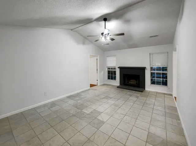 $325,000 | 105 Nottingham Court, Summerville, SC 29485