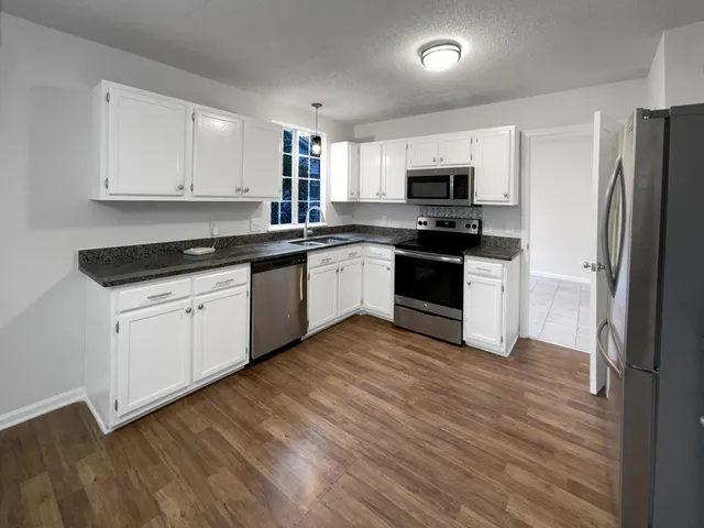 $325,000 | 105 Nottingham Court, Summerville, SC 29485