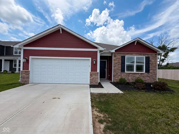 $308,000 | 1671 Fairmount Drive, Greenfield, IN 46140