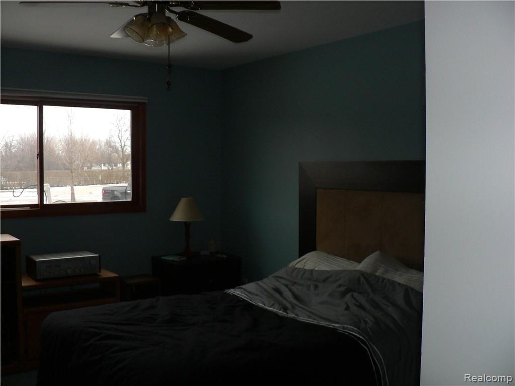 1035 Milverton Road Troy, MI 48083 - Photo 8 of 31 P1050625 - Copy.JPG